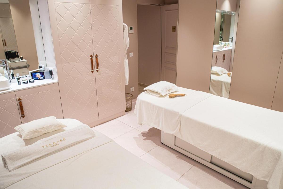 Salle de bains dans l'établissement Hotel Bowmann