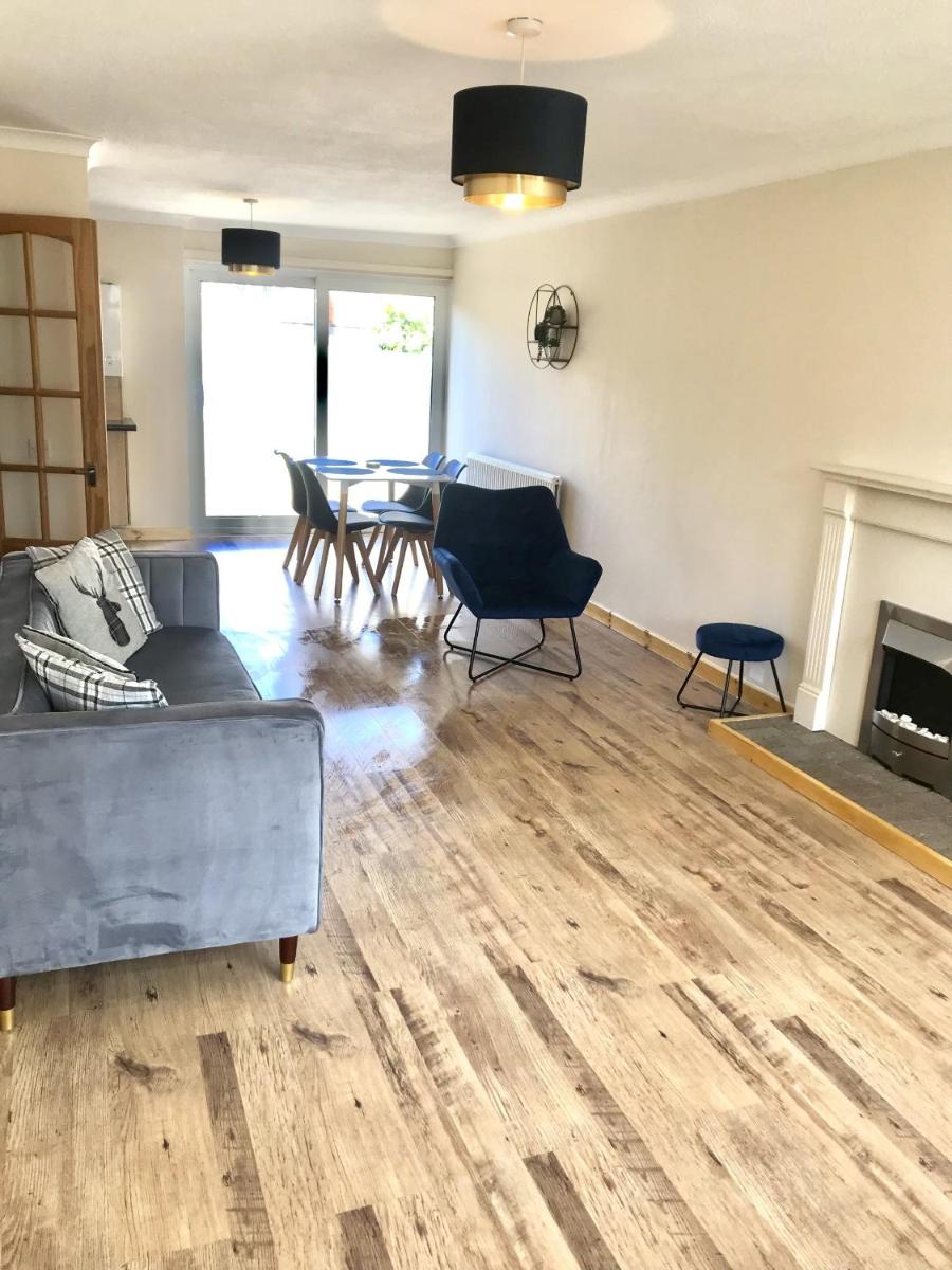 Exclusive 3 Bedroom House - Housity