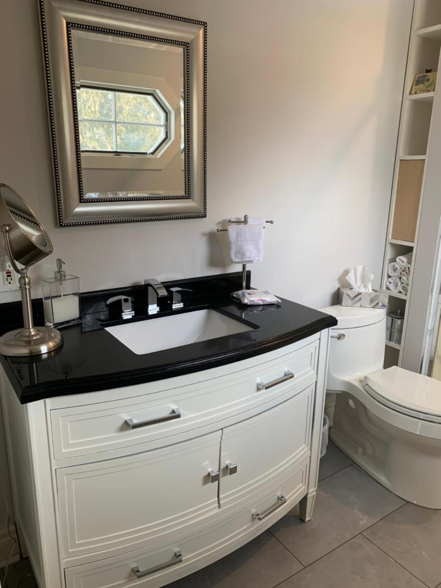 The Red Coat - Housity