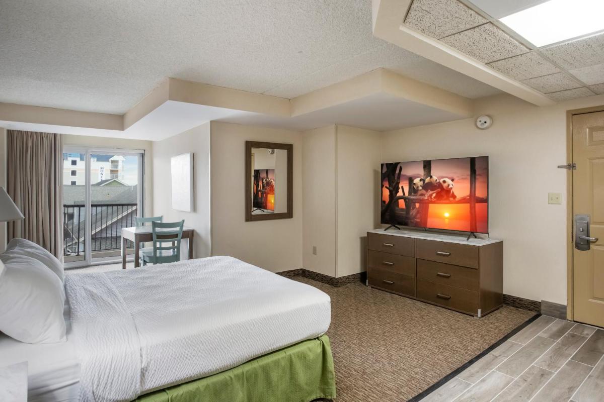 Americana Hotel Boardwalk - Housity