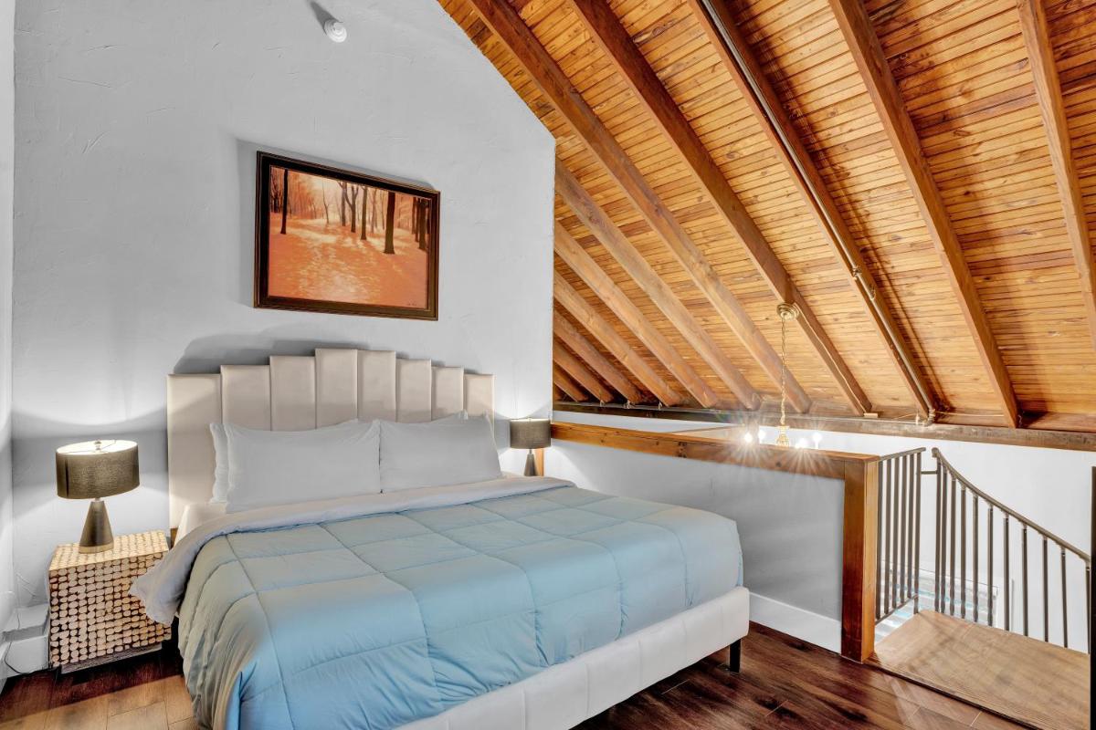 Chimney Hill Estate Inn - Housity