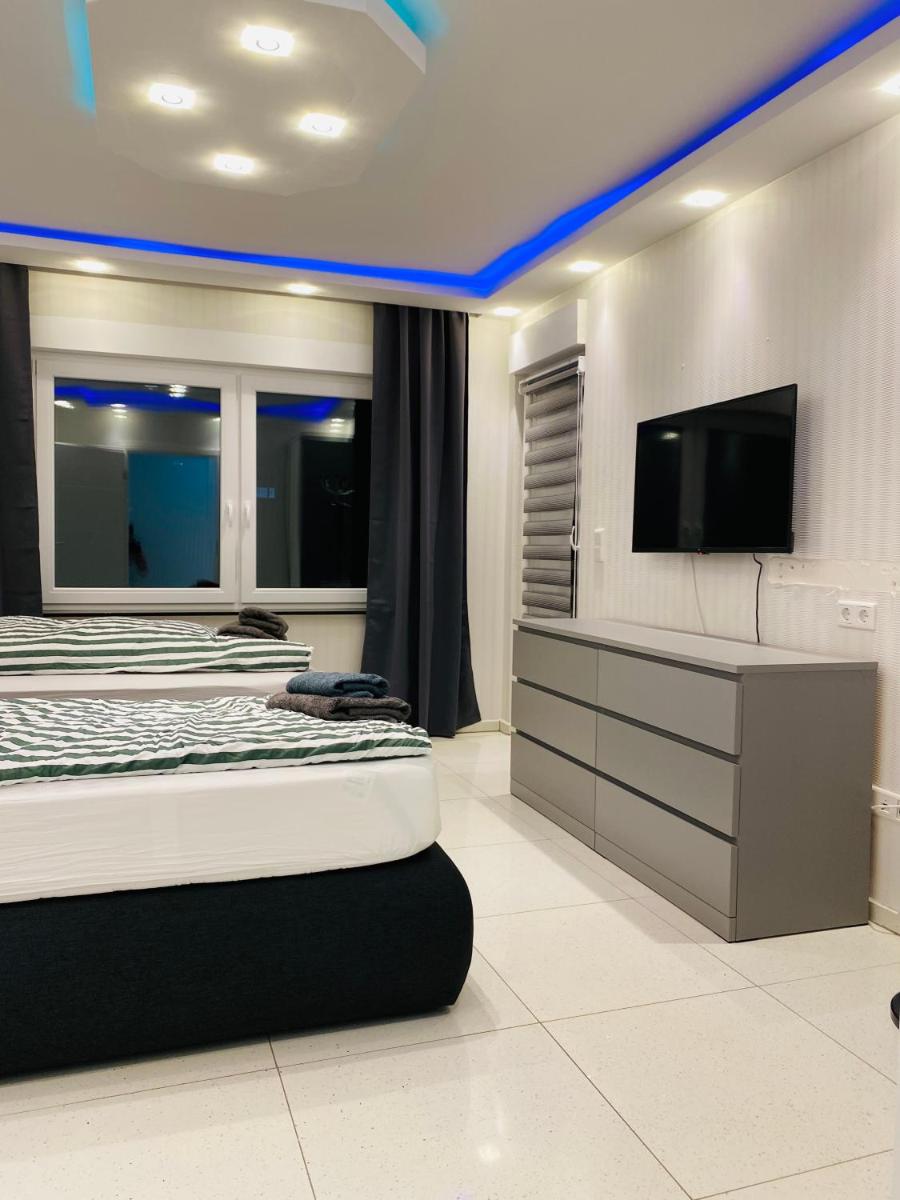 Premium Aparts House - Housity