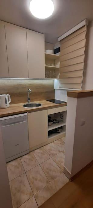 Old Cherry Apartment - Housity