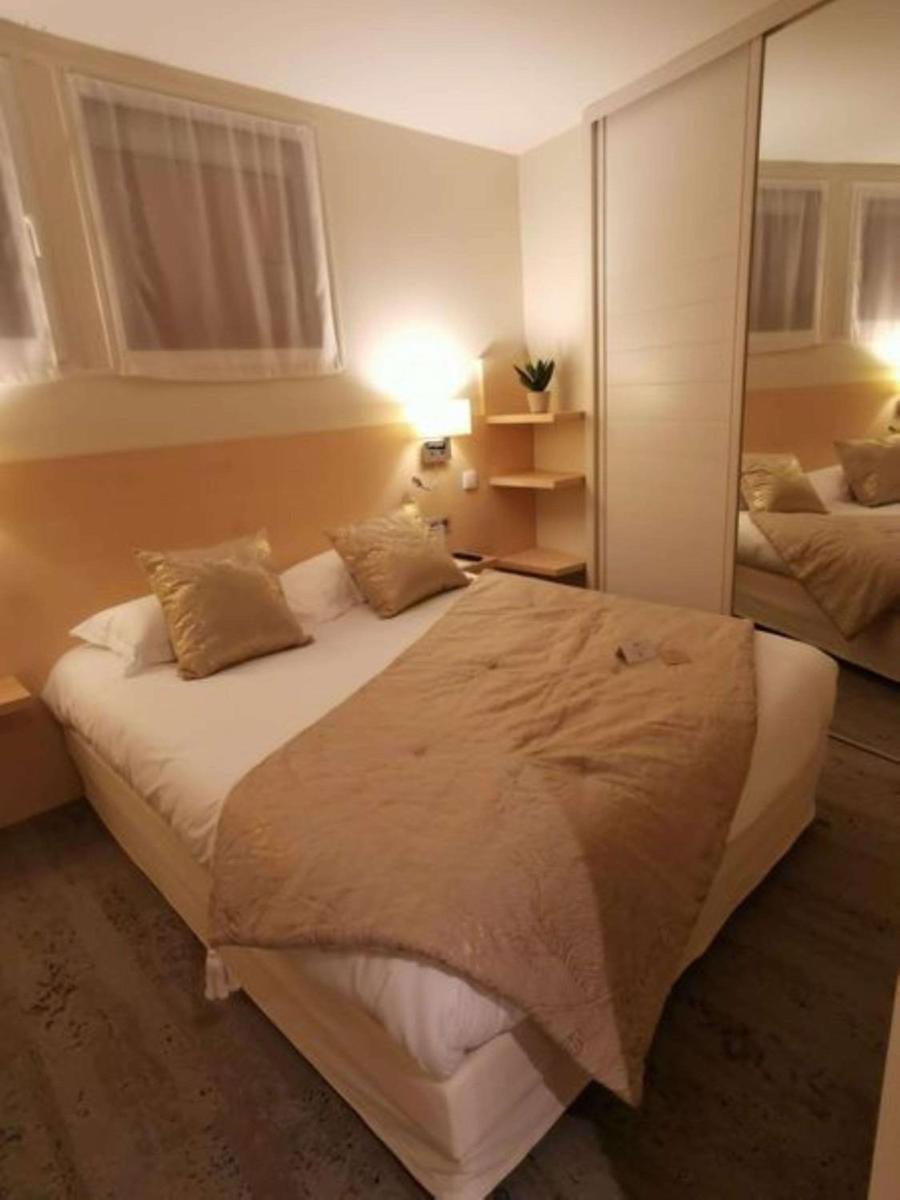 Best Western Grand Hotel de Bordeaux - Housity