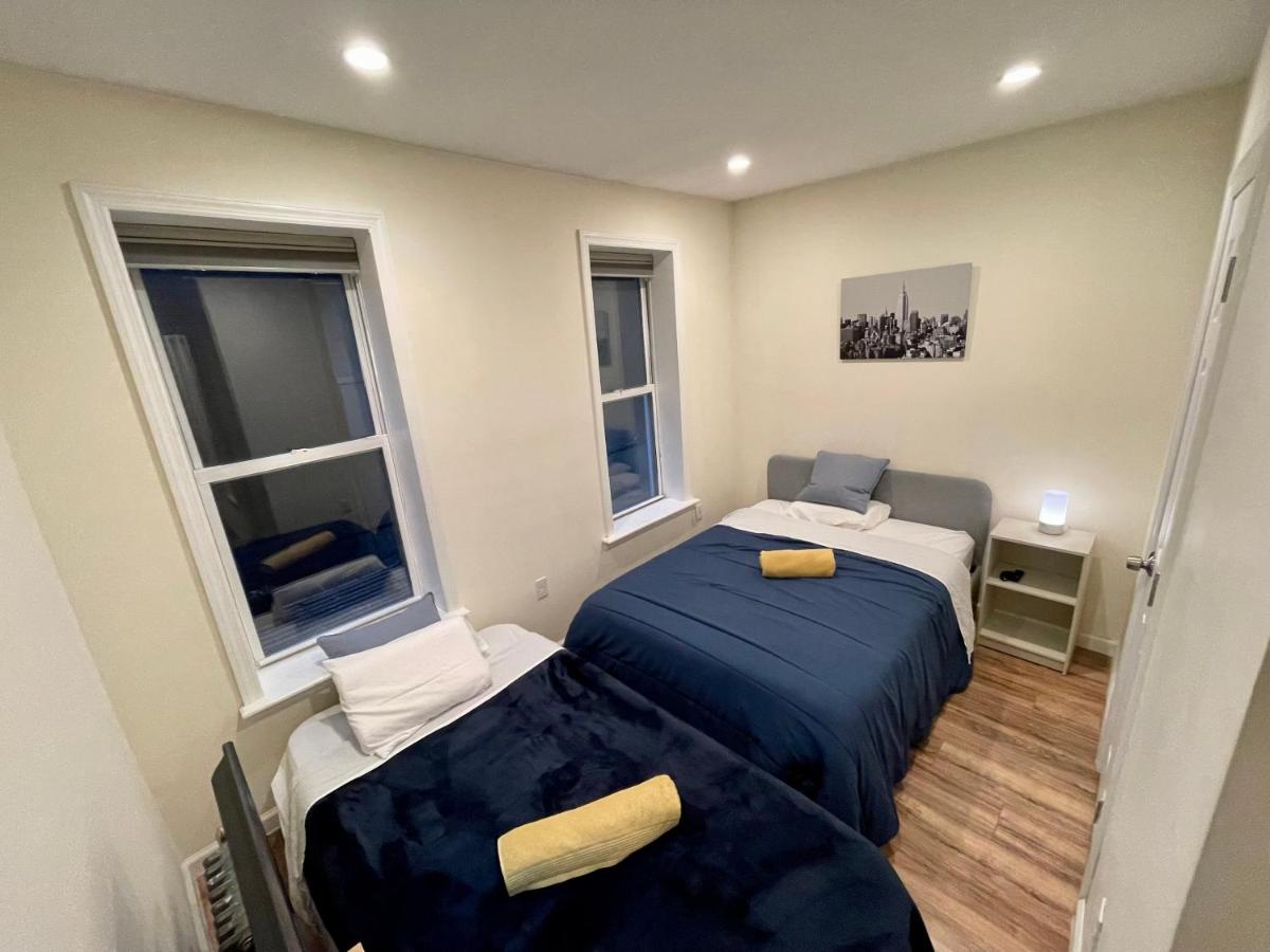 Elegant Private Room close to Manhattan! - Room is in a 2 bedrooms apartament and first floor with free street parking - Housity