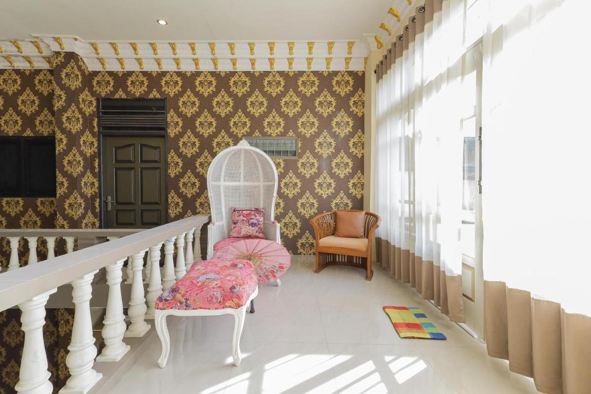 RedDoorz Plus @ Villa Bontes Batu - Hizvo
