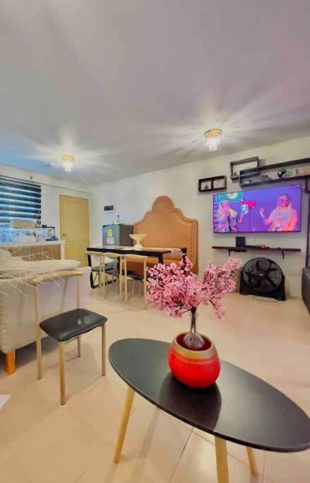 Two Bedroom in a Great Location Centrally Located - Housity