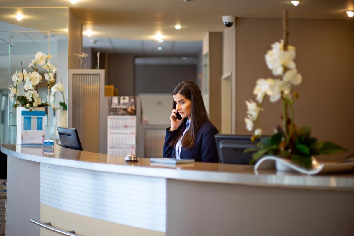 Hotel Wodnik - Housity