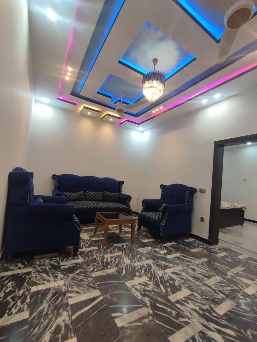Fasil-Town Rooms Near Isb Air port - Housity