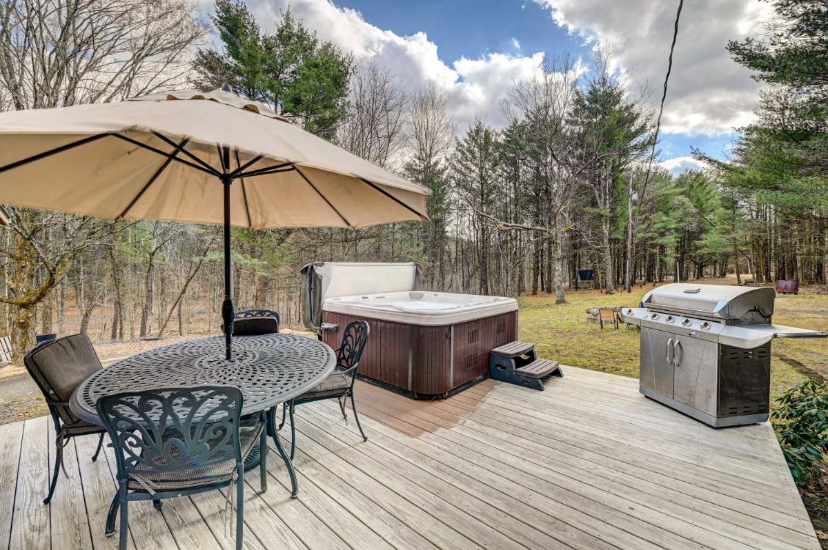 Catskills Getaway with Hot Tub on 45 Acres! - Housity