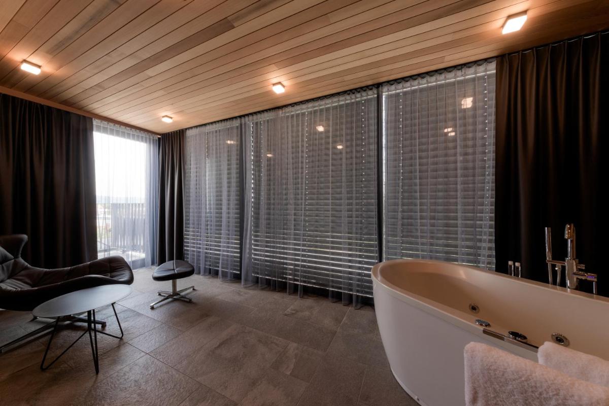 Hotel Nox - Housity
