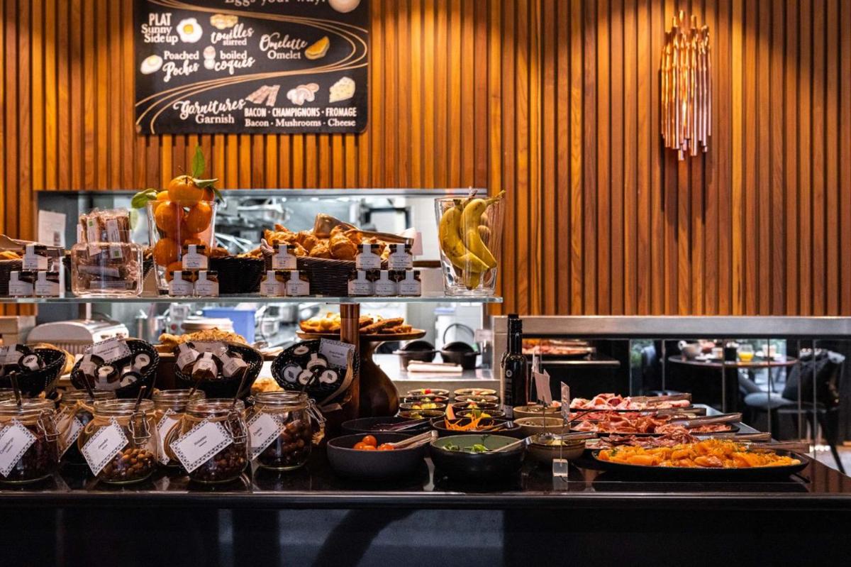Nourriture dans l'hôtel ou à proximité