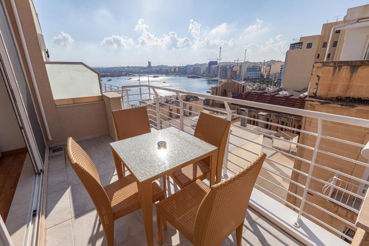 Sant Antnin Penthouse - Housity
