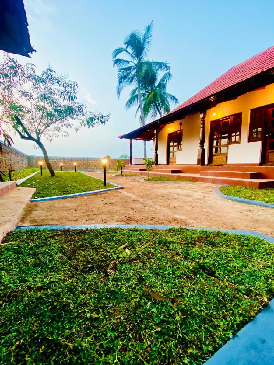 BLUE HERON RESORTS - Housity