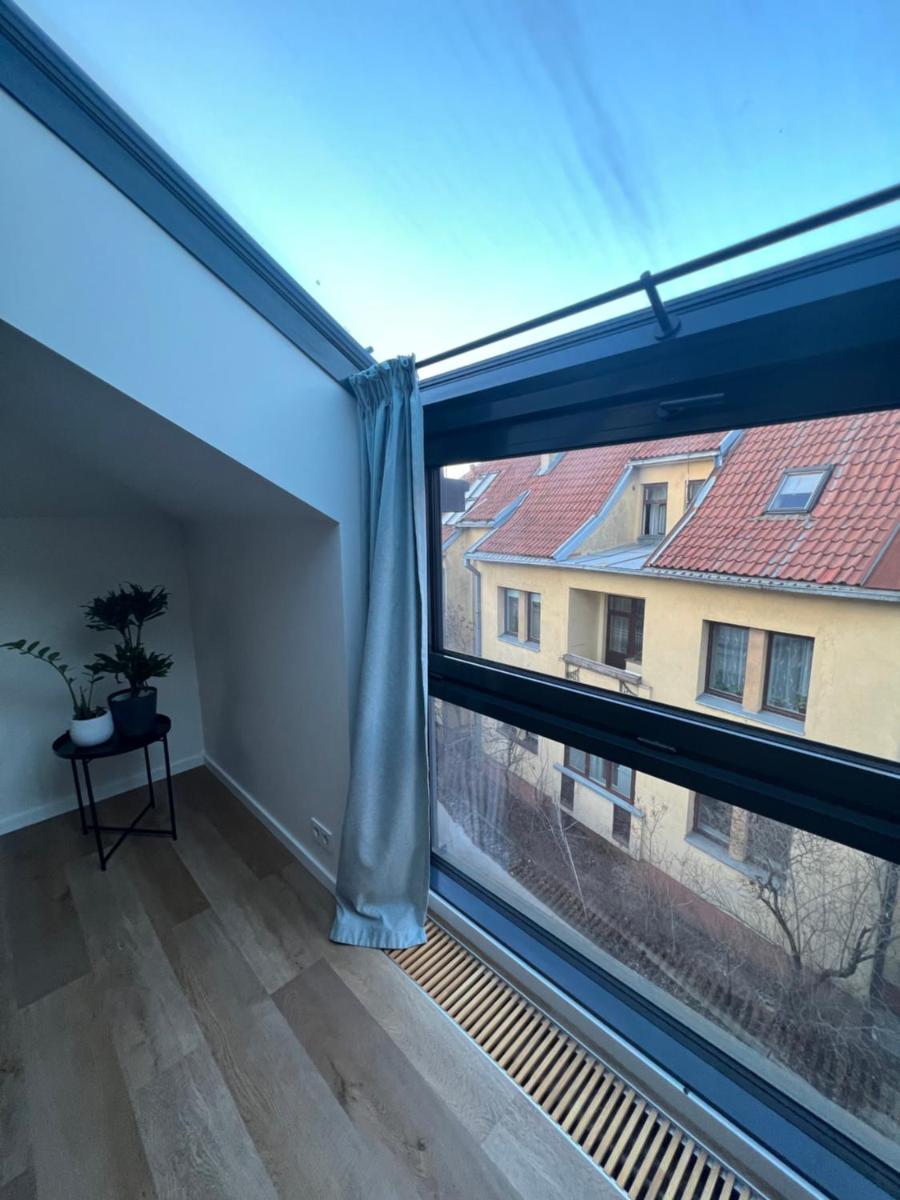 LOFT 1 BD Castle Apartament with free parking - Housity