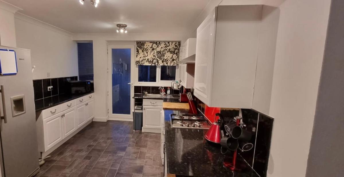 1 bedroom Sculcoates house Hull - Housity