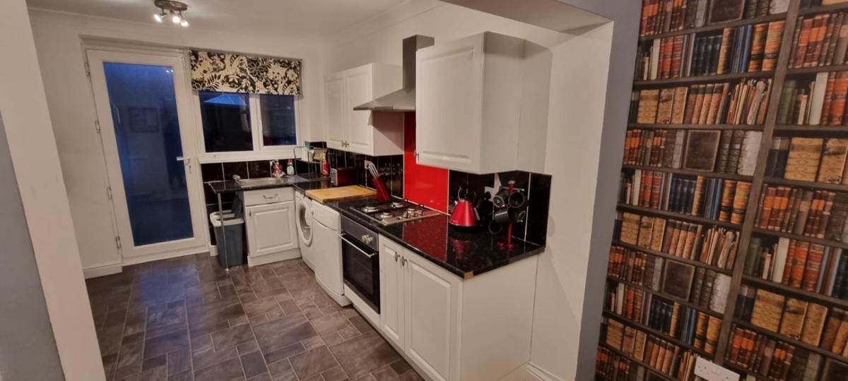 1 bedroom Sculcoates house Hull - Housity