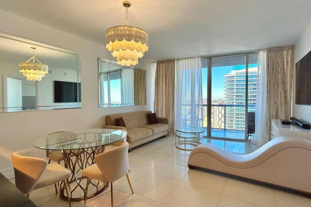 Iconbrickell Residences by Fonte Vacation Rentals - Housity