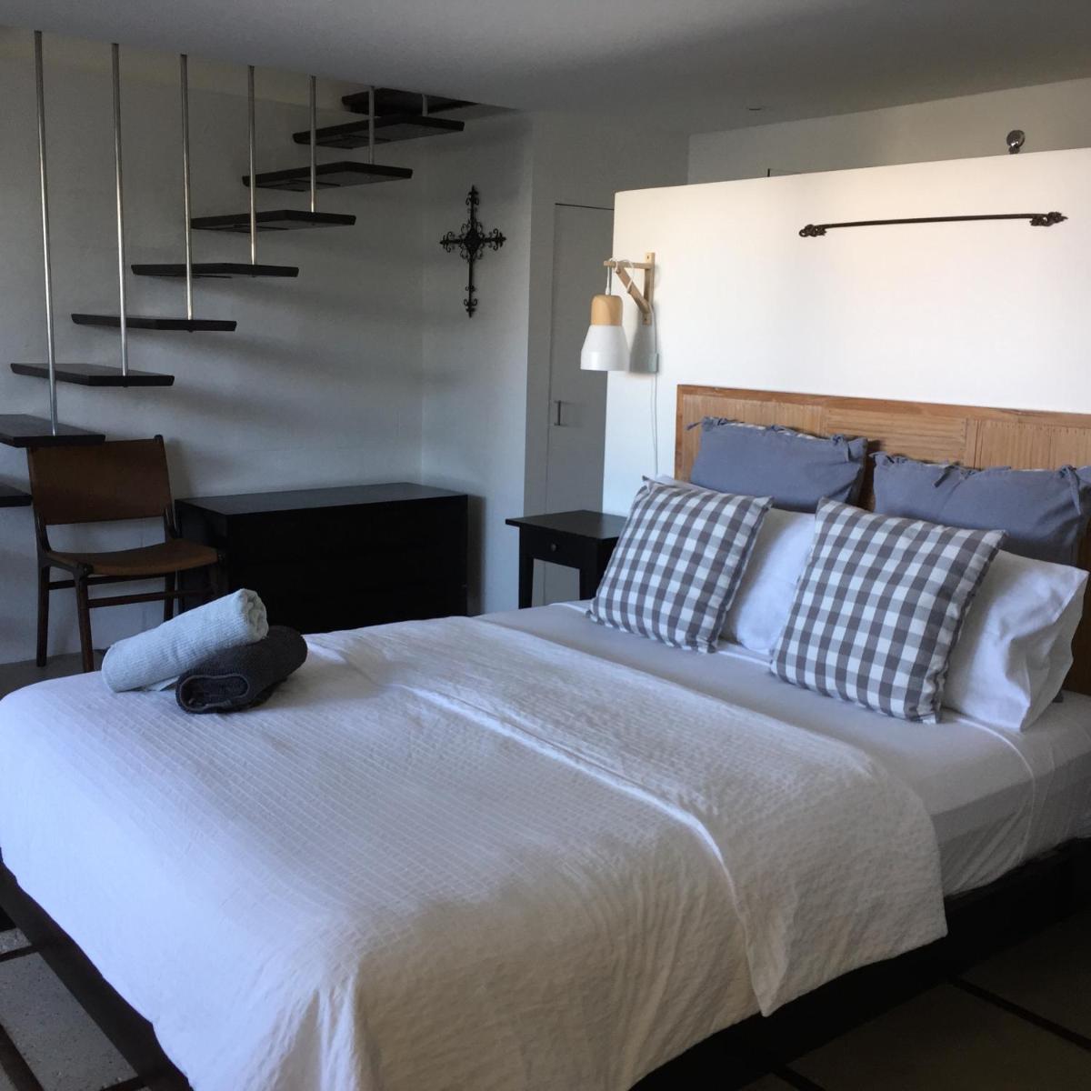 Shorebreak Studio Apartments - Housity