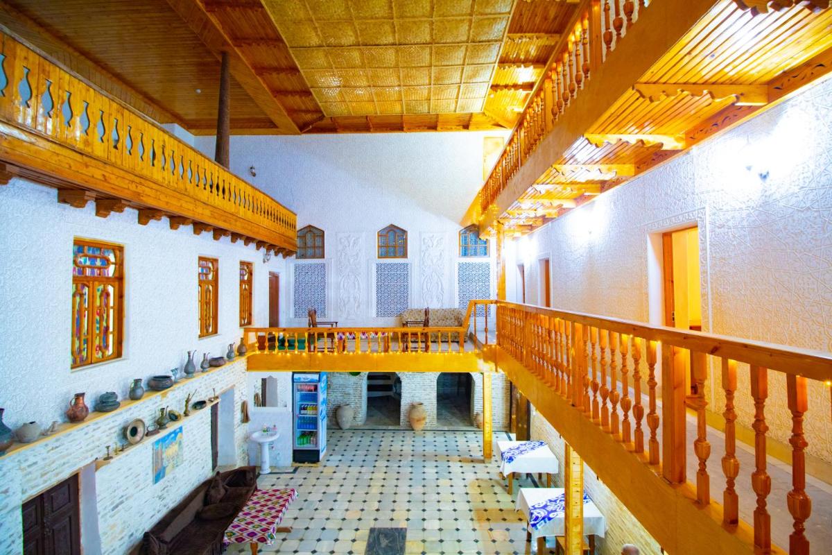 Bukhara Zaringiz - Housity