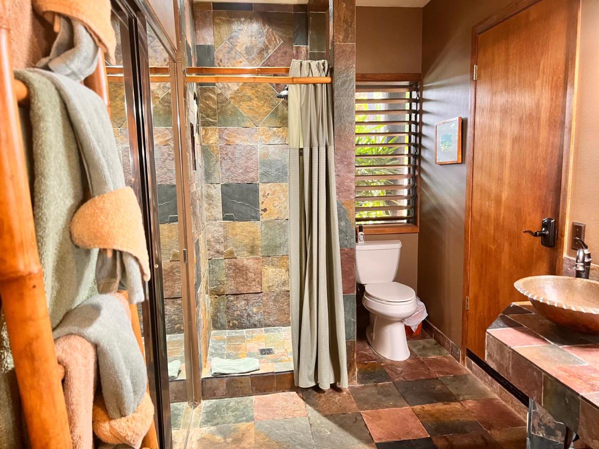 Maui What a Wonderful World Bed & Breakfast - Housity