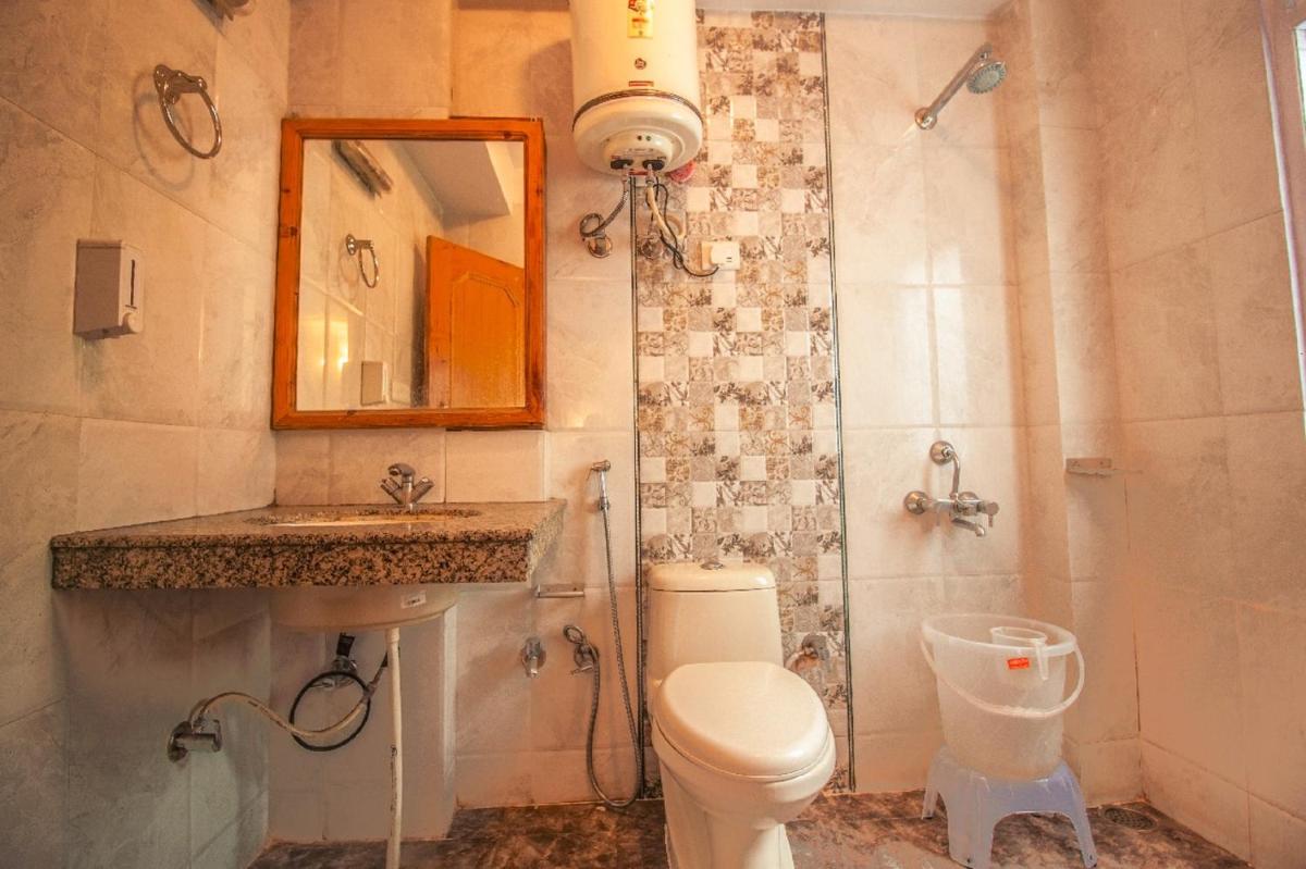 Suitetrails - Manali Paradise Guest House By WB Inn