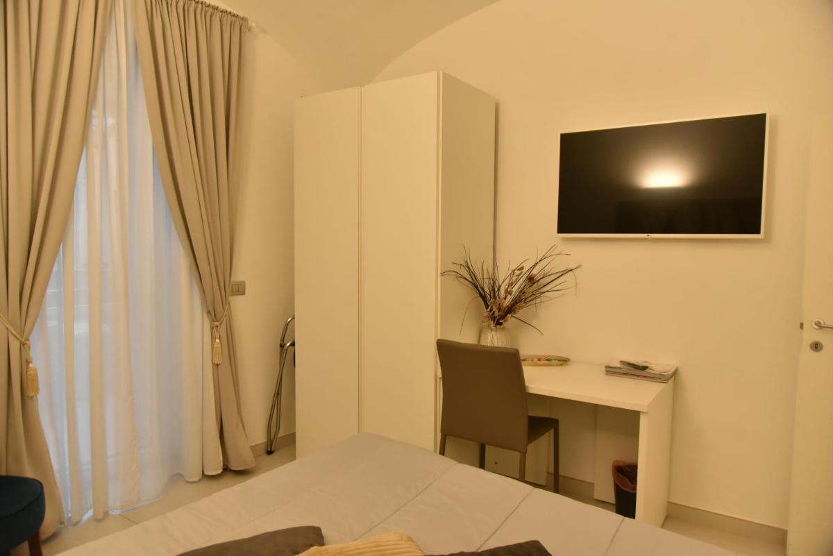 Conte Max Rooms - Hizvo