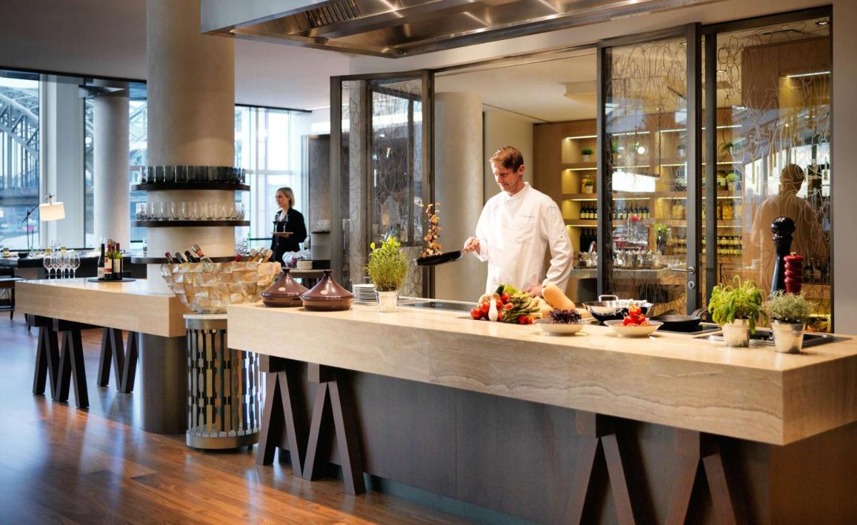 Essen im Hotel oder in der Nähe Essen im Hotel oder in der Nähe