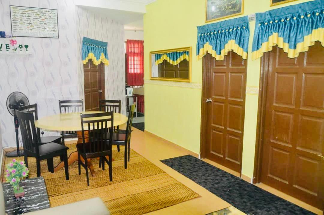 Niks Homestay Kok Lanas - Housity
