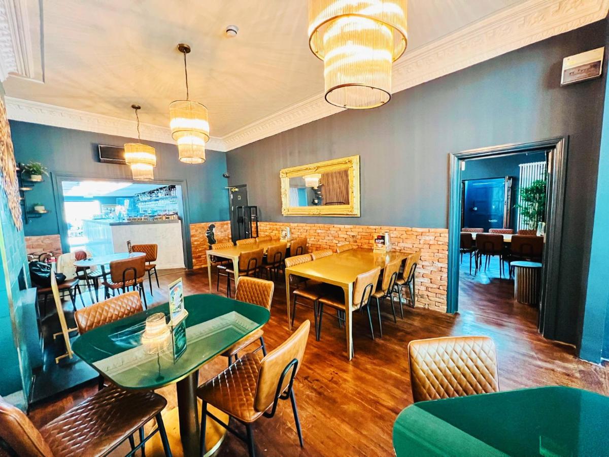 CoffiCo Hotel - Housity