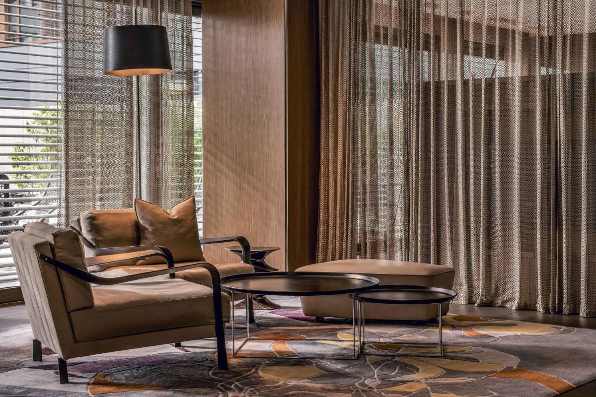 Sheraton Zürich Hotel - Housity