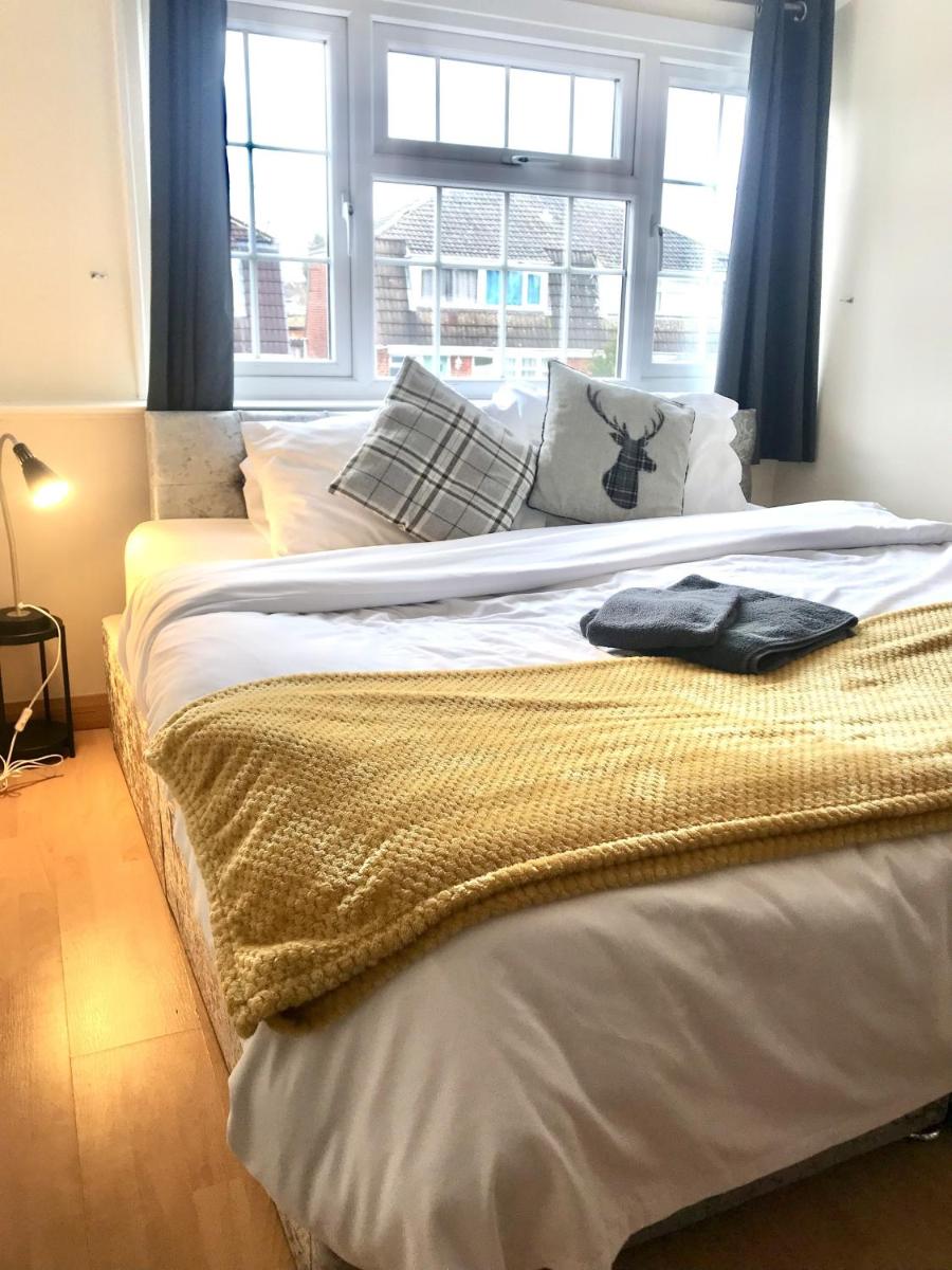 Exclusive 3 Bedroom House - Housity