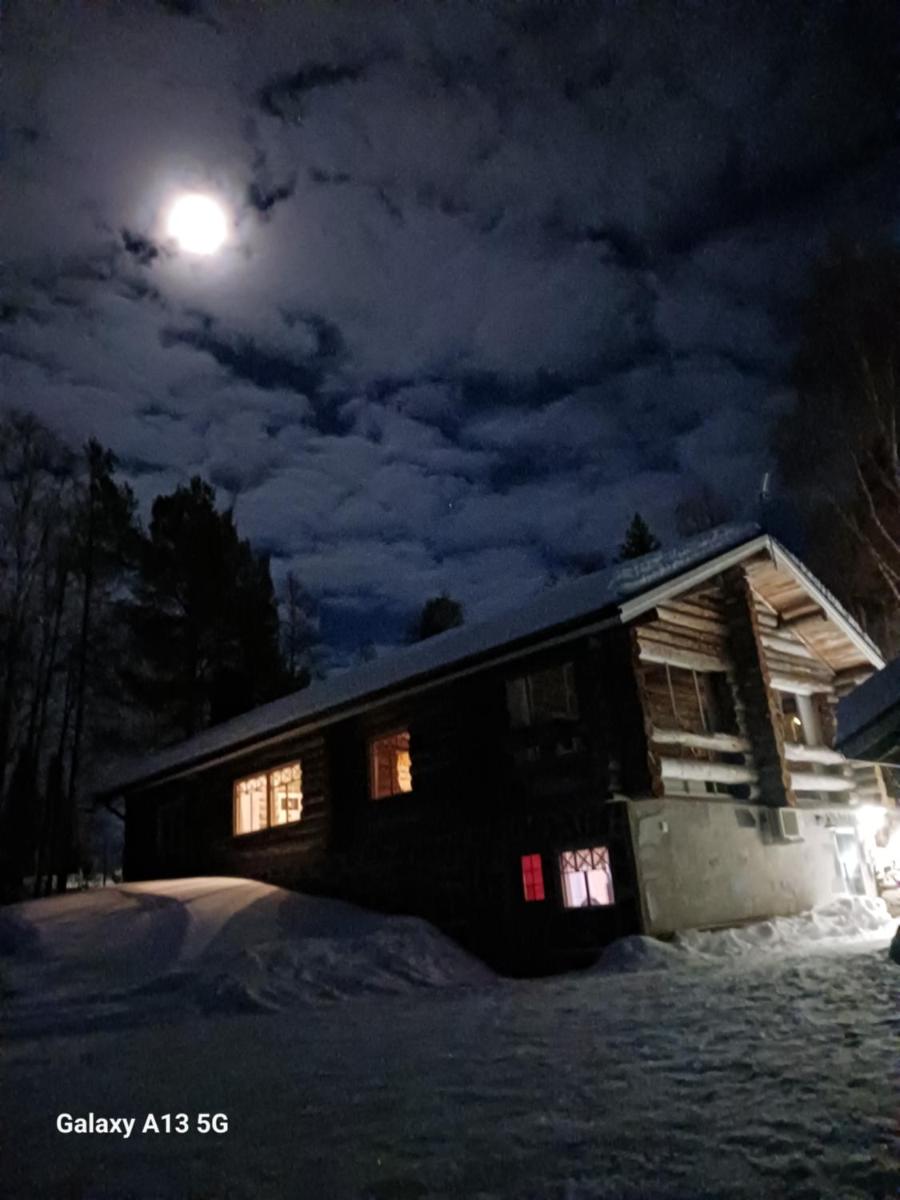 A room (or 2 or 3) in a Lapland House of Dreams - Housity