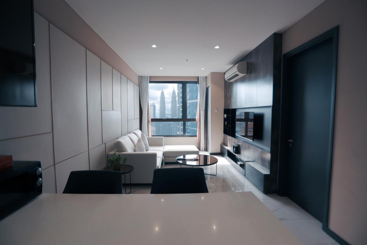Apartment in Bukit Bintang with a clear KLCC view - Hizvo