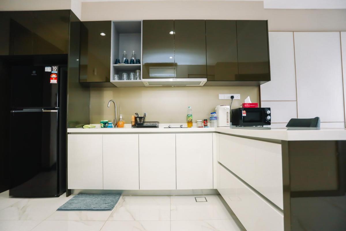 Apartment in Bukit Bintang with a clear KLCC view - Hizvo
