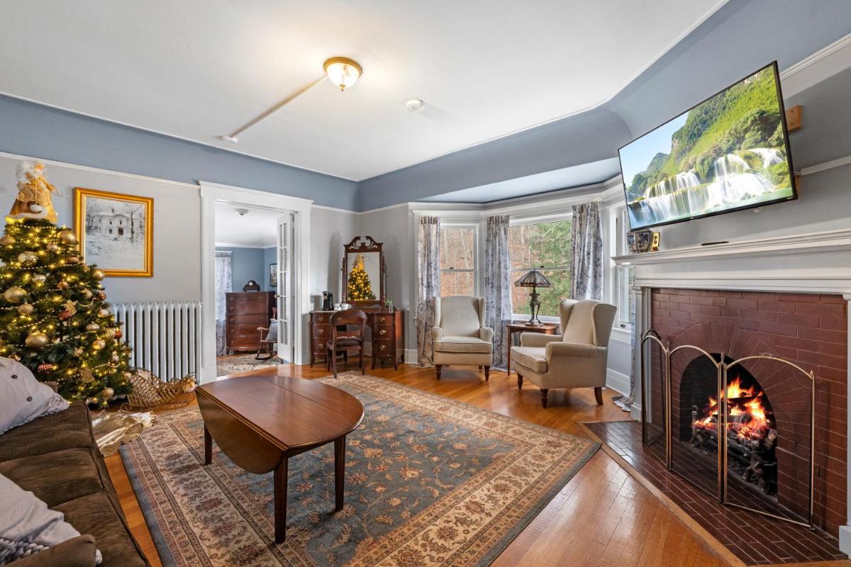 The Hartness House - Housity