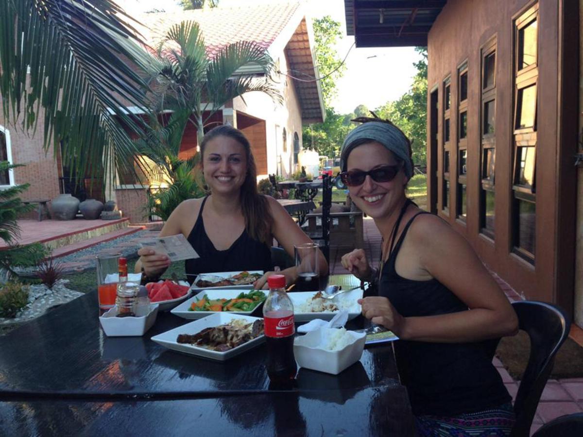 BOGNOT LODGE : ALVIN BOGNOT MT PINATUBO GUESTHOUSE AND TOURS - Housity