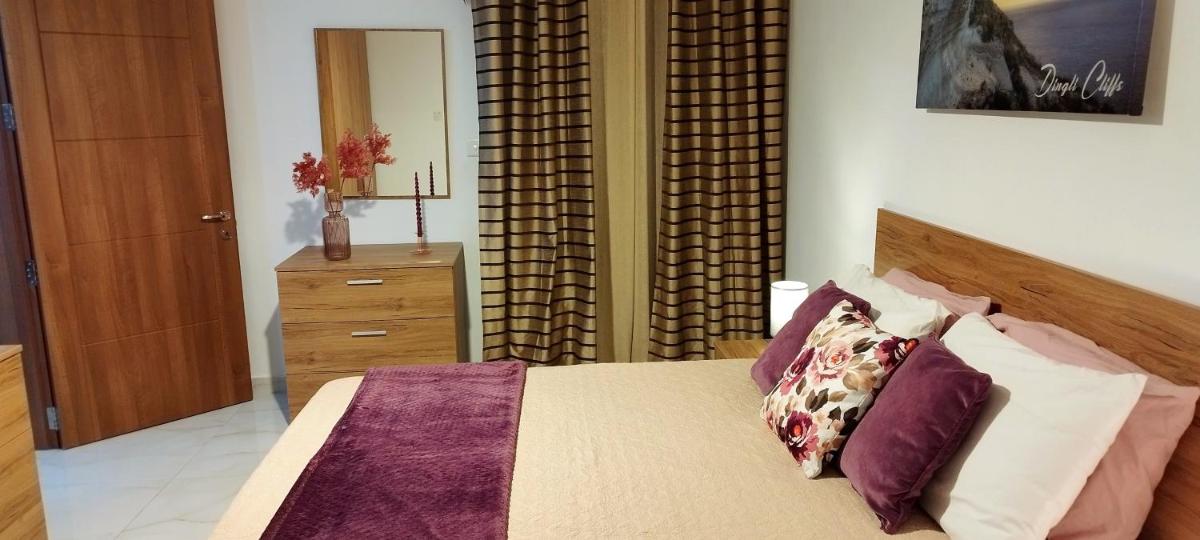 Stylish and spacious apartment in centre of Malta - Housity