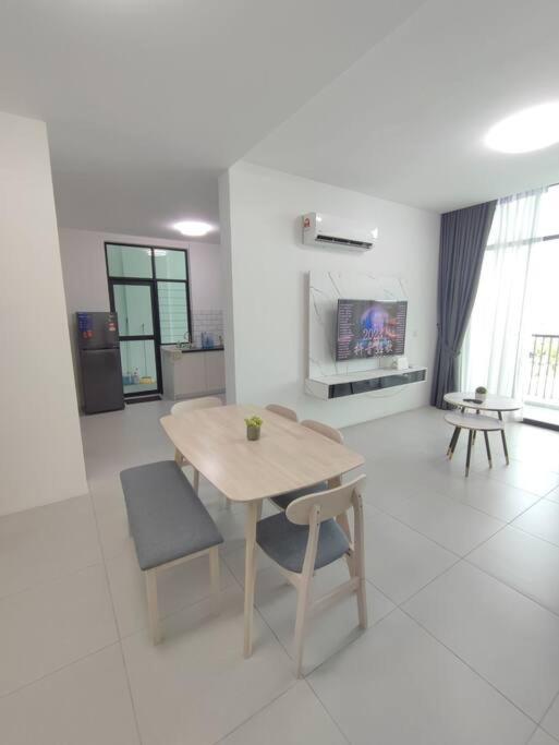 Kuching 3rd Mile Yarra Park Apartment - Hizvo