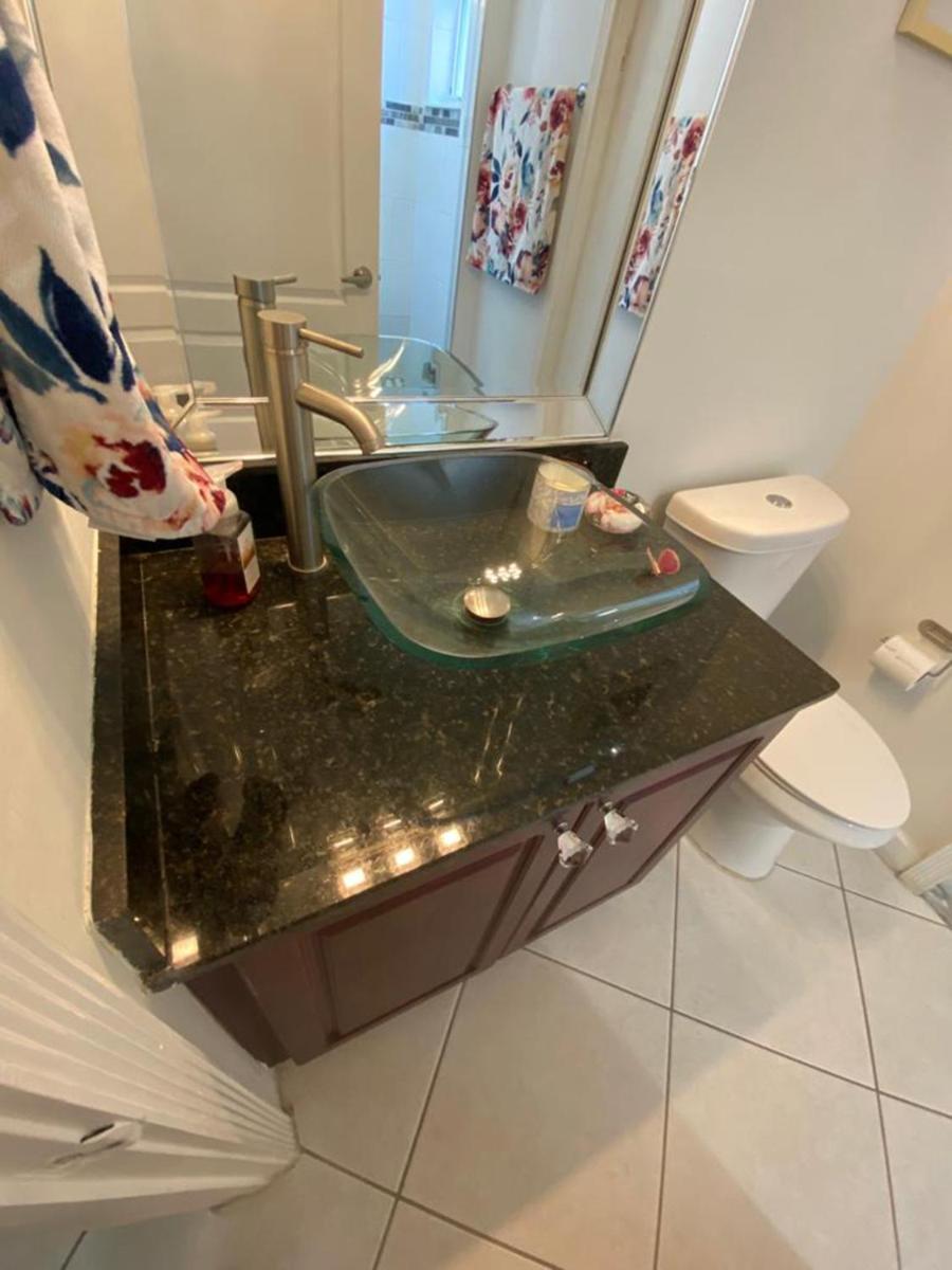 Guest Suite Private Entry in Miami near Zoo very good for couples, Business travelers, Tourists - Housity