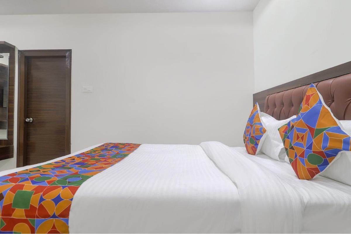 FabHotel Unique Home Stays - Housity