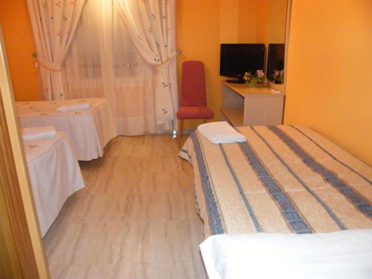 Hostal Dulcinea - Housity