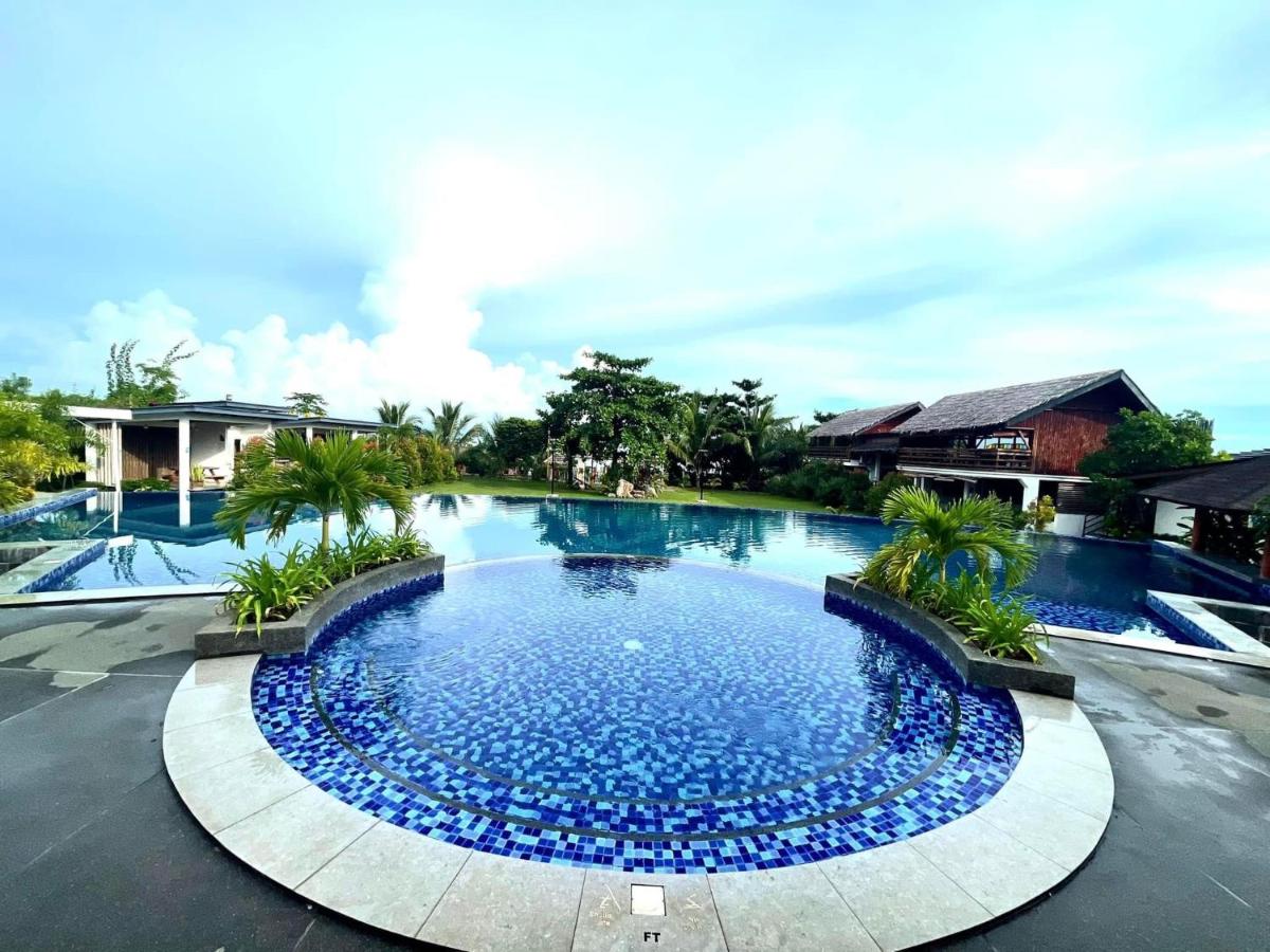 Vistapaloma beach resort - Housity