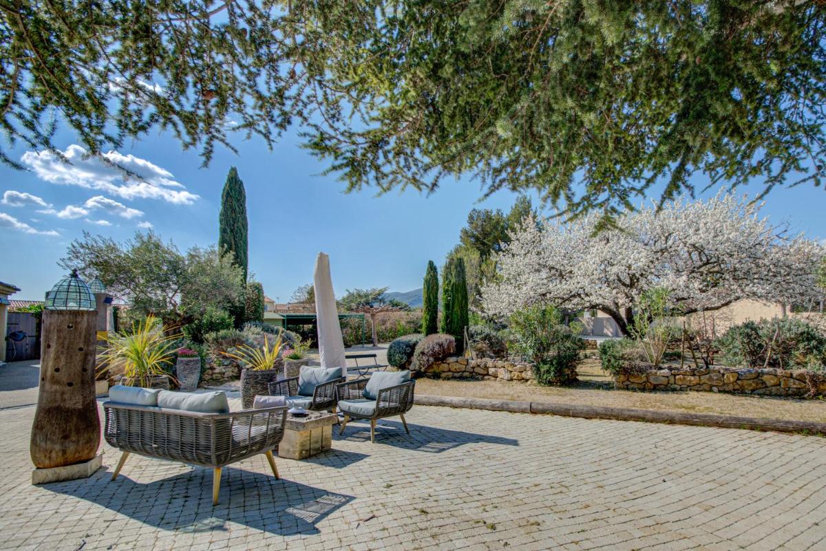 Jardin de l'établissement Hotel Bastide & SPA - Villa de Lourmarin