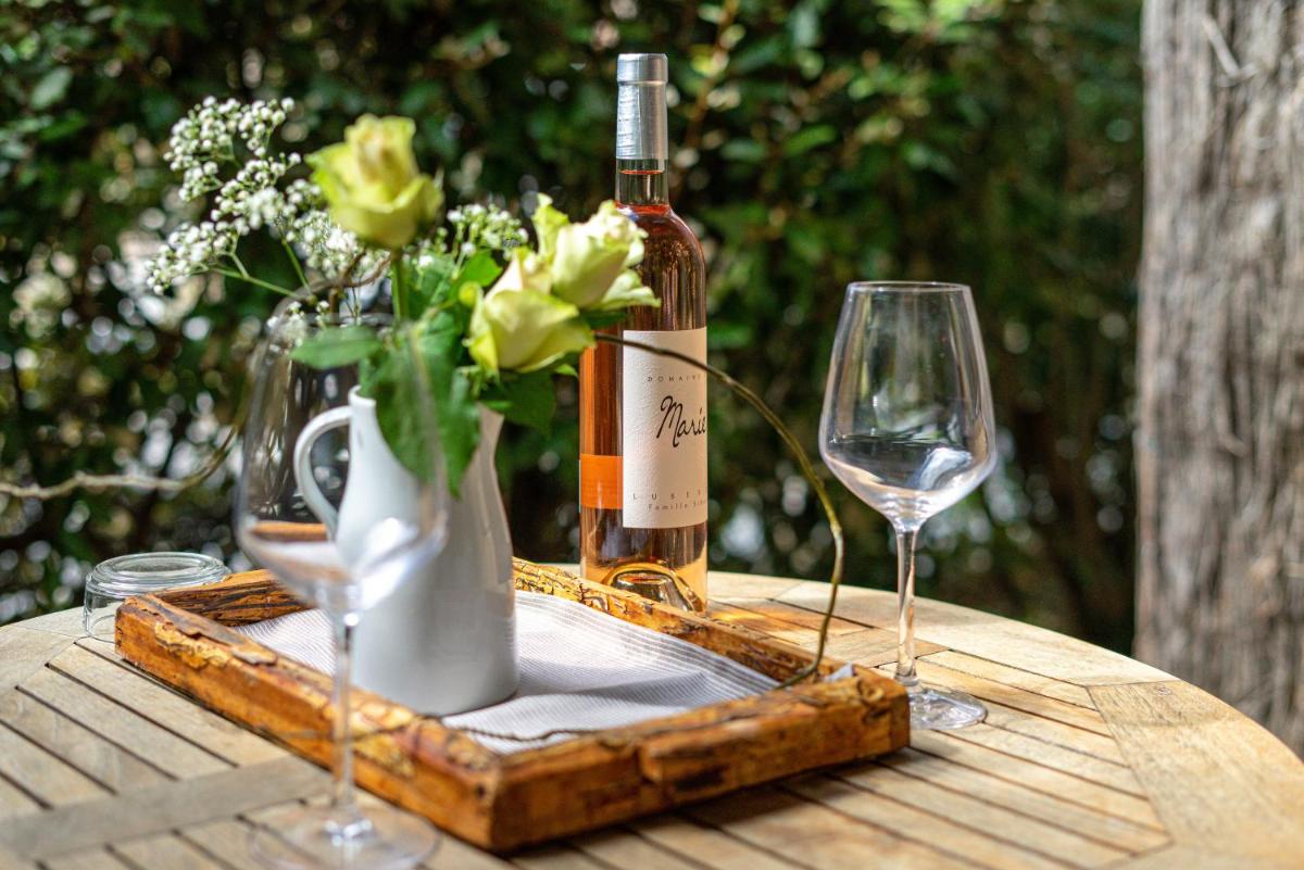 Boissons dans l'établissement Hotel Bastide & SPA - Villa de Lourmarin