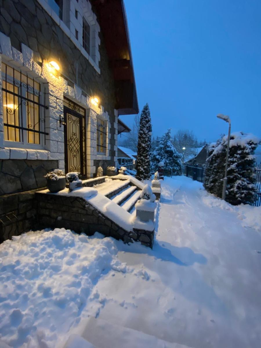 Royal Inn Busteni-Adults Only - Housity