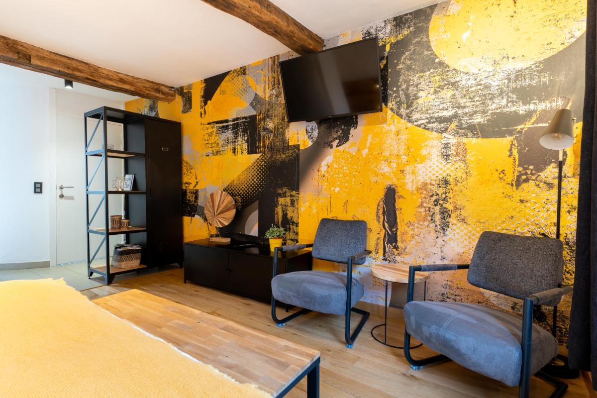 Ardenne BnB gîte urbain avec terrasse - Housity