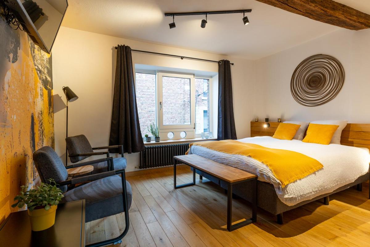 Ardenne BnB gîte urbain avec terrasse - Housity