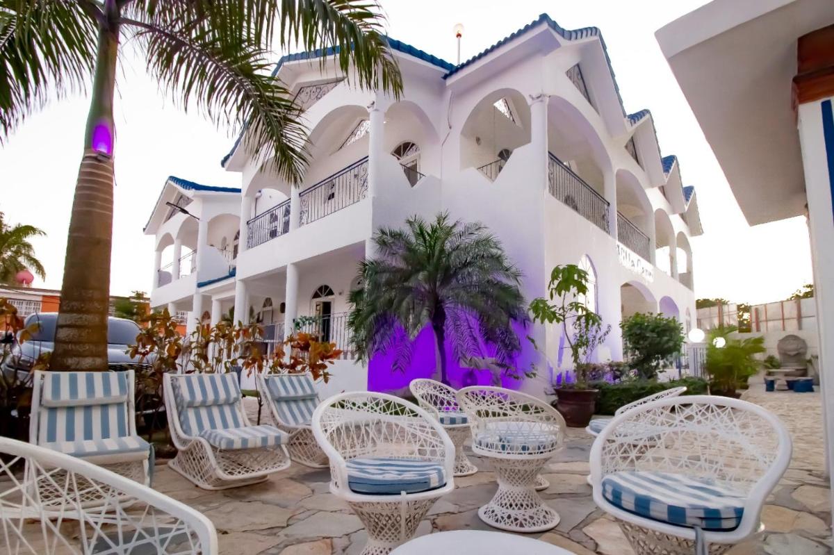 Hotel Villa Capri - Housity