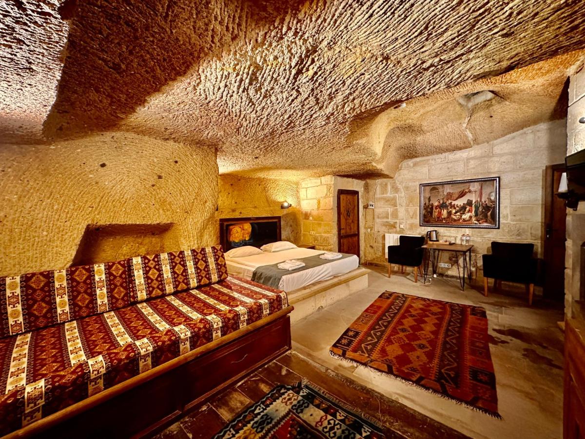 Harkasos Cave Hotel - Housity